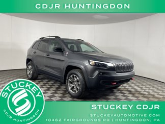 Used 2022 Jeep Cherokee Trailhawk w/ Comfort/Convenience Group image 1