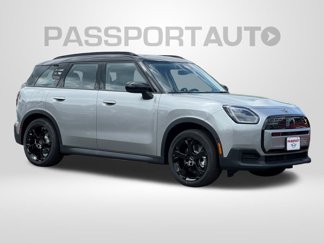 New 2025 MINI Cooper Countryman SE image 1
