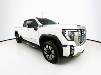Used 2024 GMC Sierra 2500 Denali image 1