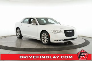Used 2019 Chrysler 300 Limited image 1
