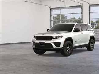 New 2025 Jeep Grand Cherokee Altitude image 1