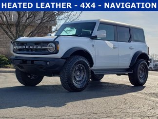New 2025 Ford Bronco Outer Banks w/ Sasquatch Package image 1