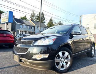 Used 2011 Chevrolet Traverse LT image 1