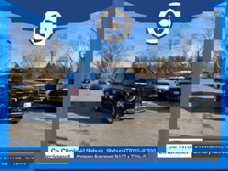 New 2025 Chevrolet Suburban Premier image 1