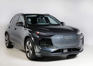New 2025 Audi Q6 e-tron Prestige image 1