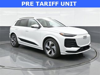 New 2025 Audi Q6 e-tron Prestige image 1