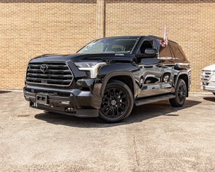 Used 2024 Toyota Sequoia Platinum image 1