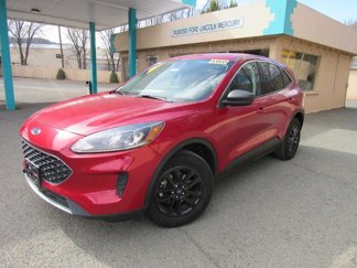Certified 2022 Ford Escape SE image 1