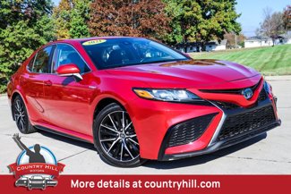Used 2021 Toyota Camry SE image 1