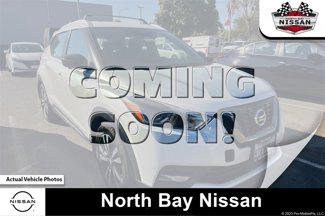Used 2020 Nissan Kicks SR image 1