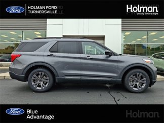 Certified 2022 Ford Explorer XLT w/ Equipment Group 202A image 1