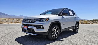 Used 2024 Jeep Compass Limited image 1