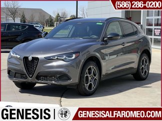 New 2025 Alfa Romeo Stelvio Sprint w/ Convenience Package image 1