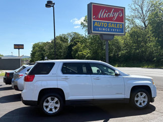 Used 2011 GMC Terrain SLE image 1