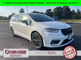 New 2026 Chrysler Pacifica Select image 1