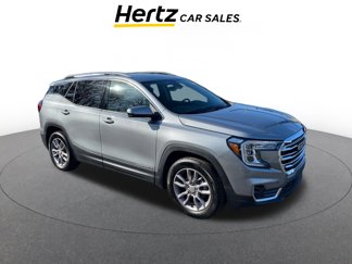 Used 2024 GMC Terrain SLT image 1