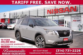 New 2025 Nissan Pathfinder Platinum image 1
