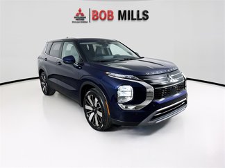 New 2025 Mitsubishi Outlander SE image 1