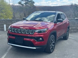 Used 2025 Jeep Compass Limited image 1