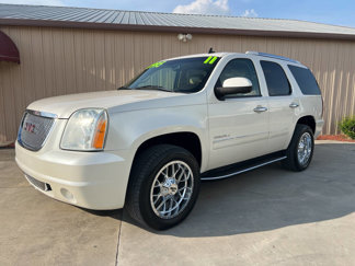 Used 2011 GMC Yukon Denali image 1