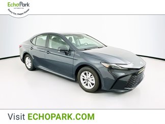 Used 2025 Toyota Camry LE image 1