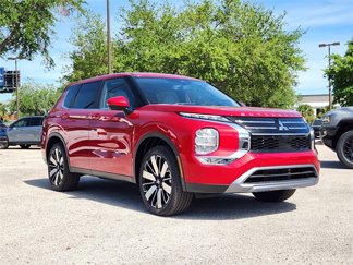 New 2025 Mitsubishi Outlander SE image 1