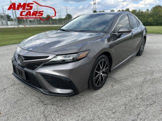 Used 2023 Toyota Camry SE image 1