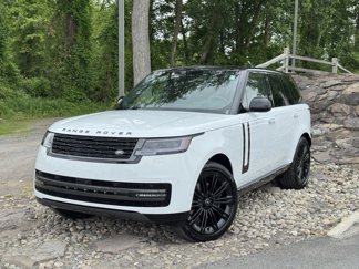 New 2025 Land Rover Range Rover SE image 1