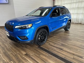 Certified 2023 Jeep Cherokee Altitude Lux image 1