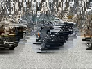 New 2025 Jeep Grand Cherokee Summit image 1