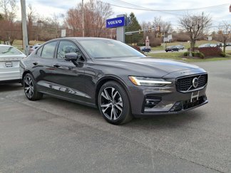 Certified 2025 Volvo S60 B5 Plus image 1