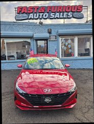 Used 2023 Hyundai Elantra SEL image 1