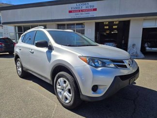 Used 2013 Toyota RAV4 LE image 1