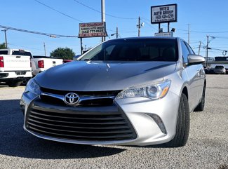 Used 2017 Toyota Camry image 1