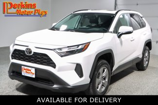 Used 2024 Toyota RAV4 XLE image 1