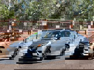 Used 2020 Toyota Camry SE image 1