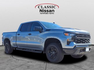 Used 2025 Chevrolet Silverado 1500 Custom Trail Boss w/ Dark Appearance Package image 1