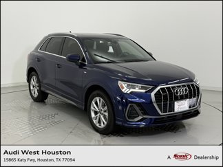 Certified 2023 Audi Q3 2.0T Premium Plus image 1