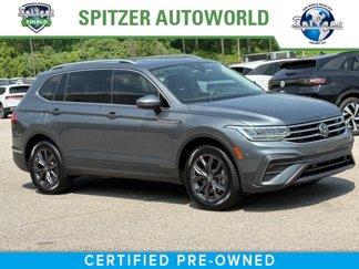 Used 2022 Volkswagen Tiguan SE w/ Panoramic Sunroof Package image 1