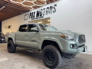 Used 2022 Toyota Tacoma TRD Sport image 1