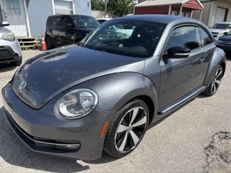 Used 2013 Volkswagen Beetle 2.0T image 1