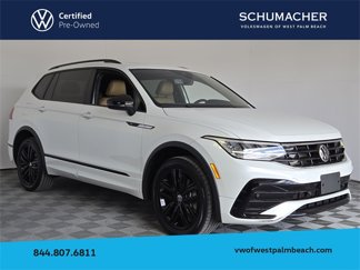 Certified 2022 Volkswagen Tiguan SE R-Line image 1
