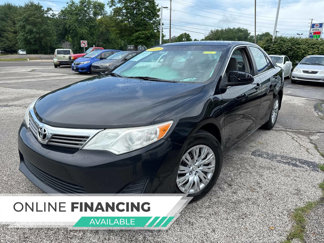 Used 2013 Toyota Camry LE image 1