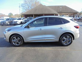 Used 2023 Ford Escape ST-Line image 1