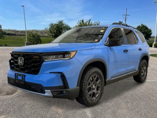 New 2025 Honda Pilot TrailSport image 1