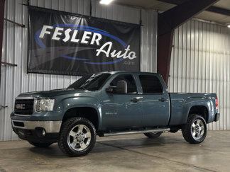 Used 2011 GMC Sierra 2500 SLE w/ SLE Preferred Package image 1