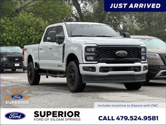 Used 2025 Ford F250 Lariat w/ Black Appearance Package image 1