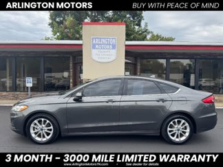Used 2020 Ford Fusion SE image 1