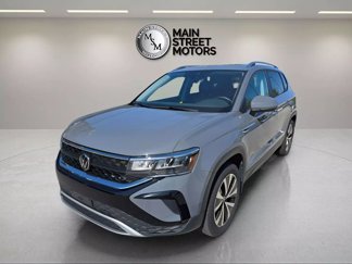 Used 2023 Volkswagen Taos SE w/ Panoramic Sunroof Package image 1