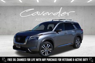 New 2025 Nissan Pathfinder Platinum image 1